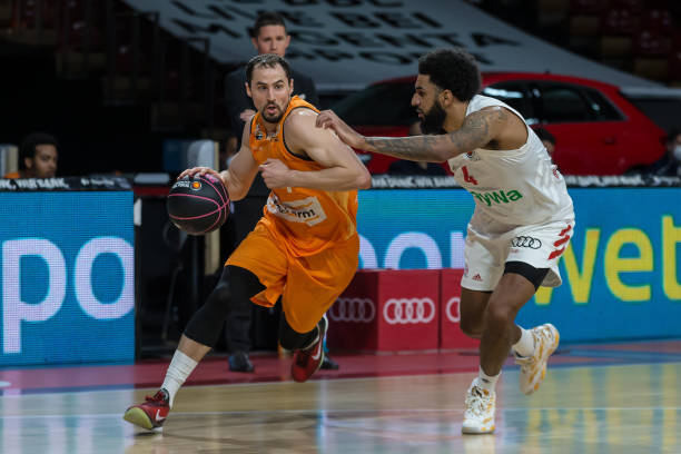 直接或间接 直接或间接